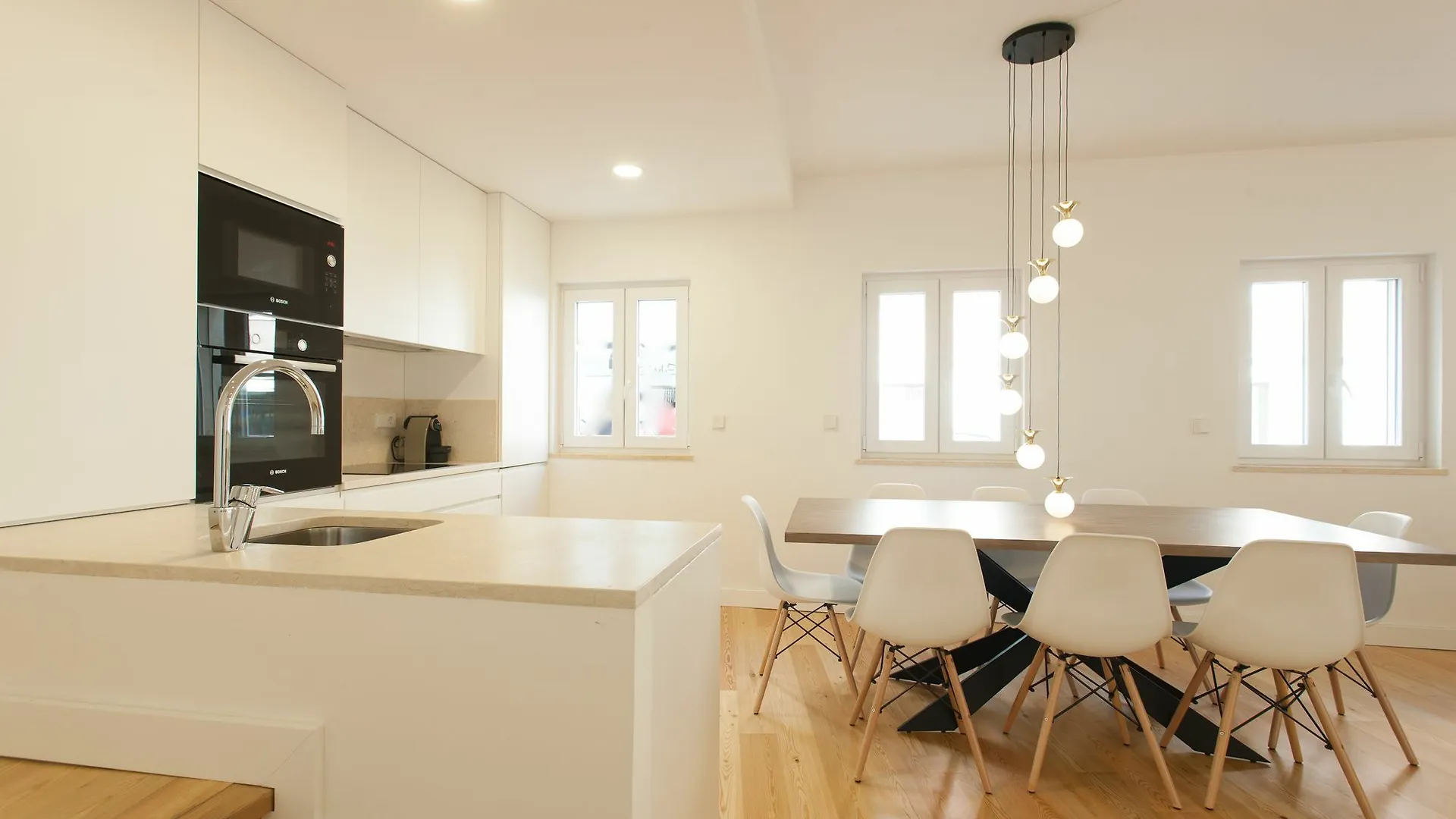 Mouraria Blue By Lu Holidays Lisbon Portugal