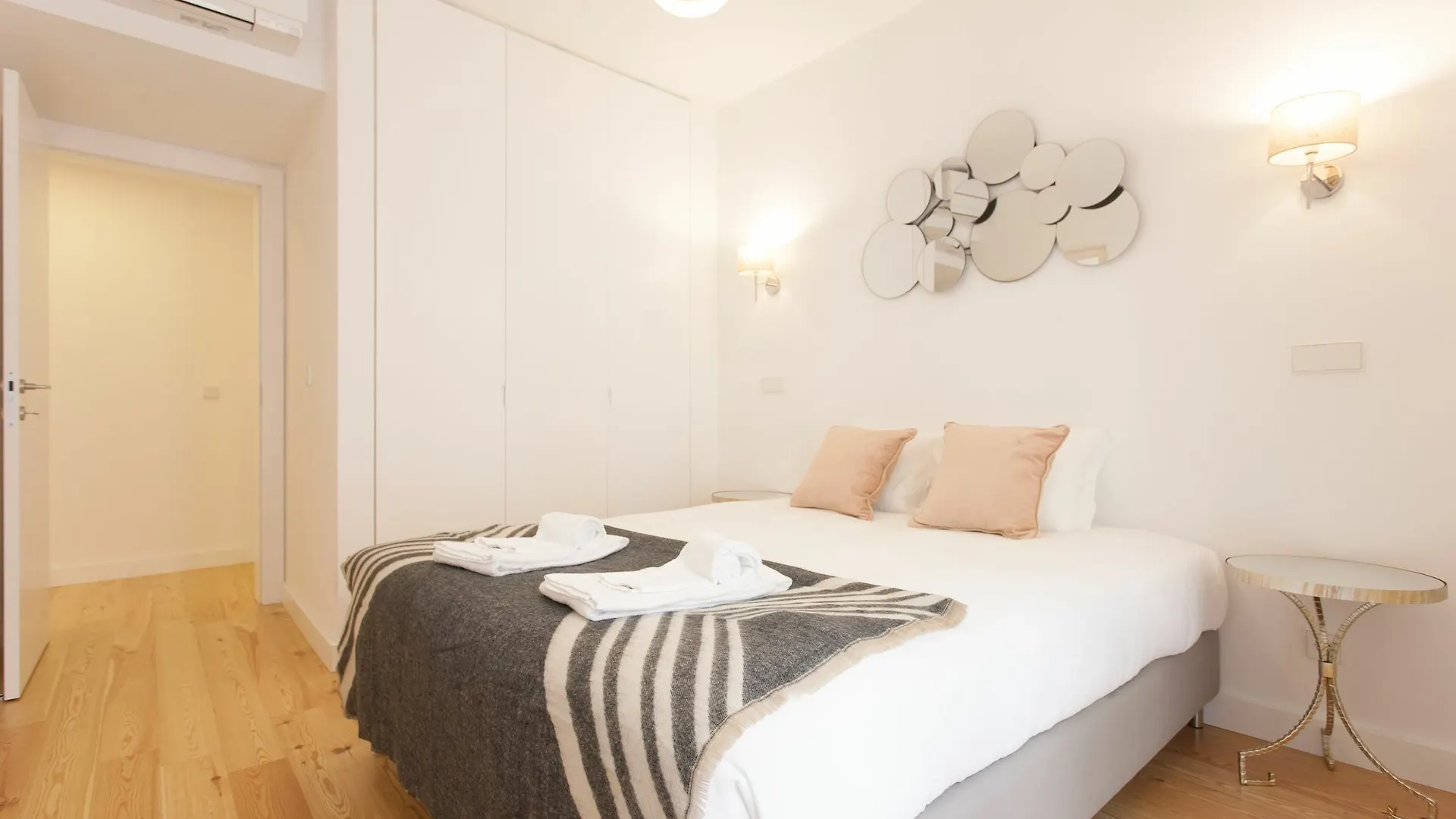 Mouraria Blue By Lu Holidays Lisbon