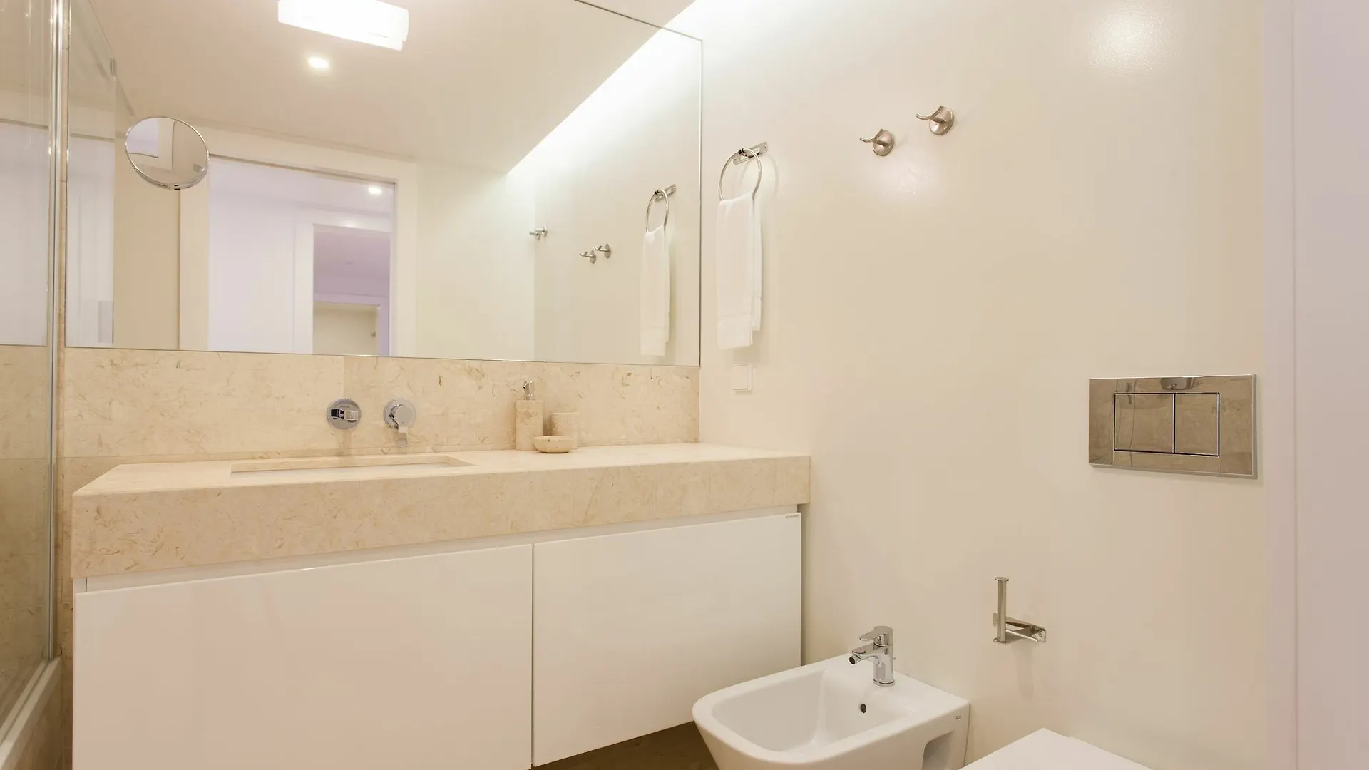 Mouraria Blue By Lu Holidays Lisbon